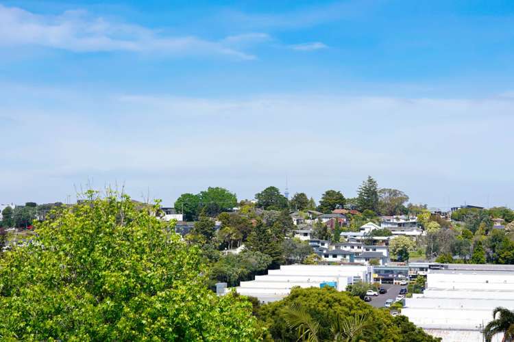 1/15 Kupari Place Totara Vale_2