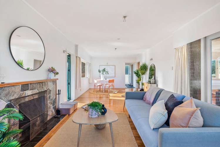 9 Raewyn Street Morningside_5