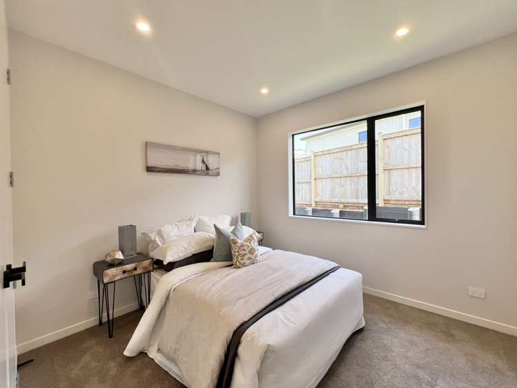 77 Skulander Crescent Millwater_16