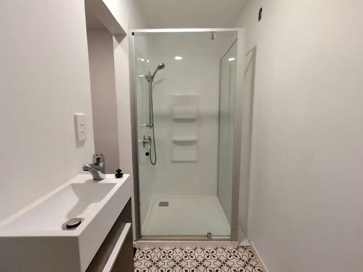 2/55 Kenepuru Drive Porirua_6