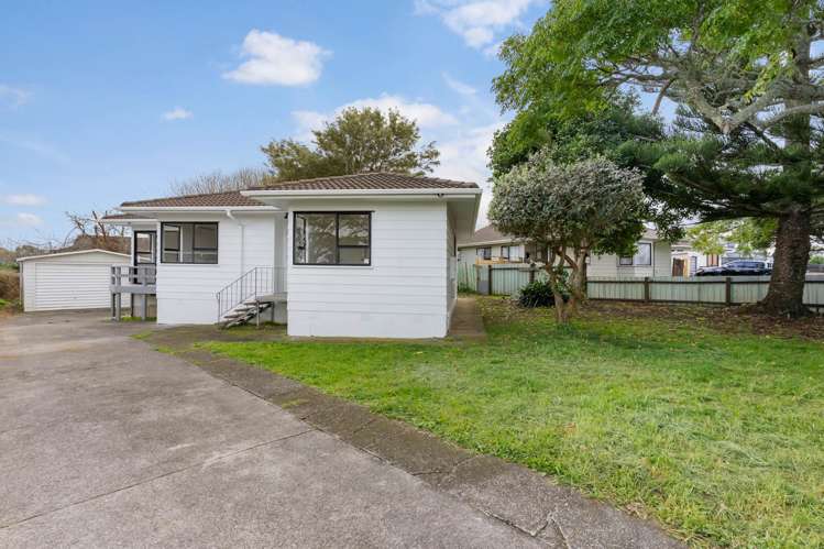 75 Burundi Avenue Clendon Park_11