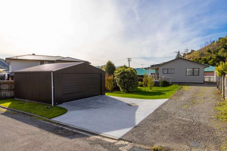 312f Waikawa Road Waikawa_25