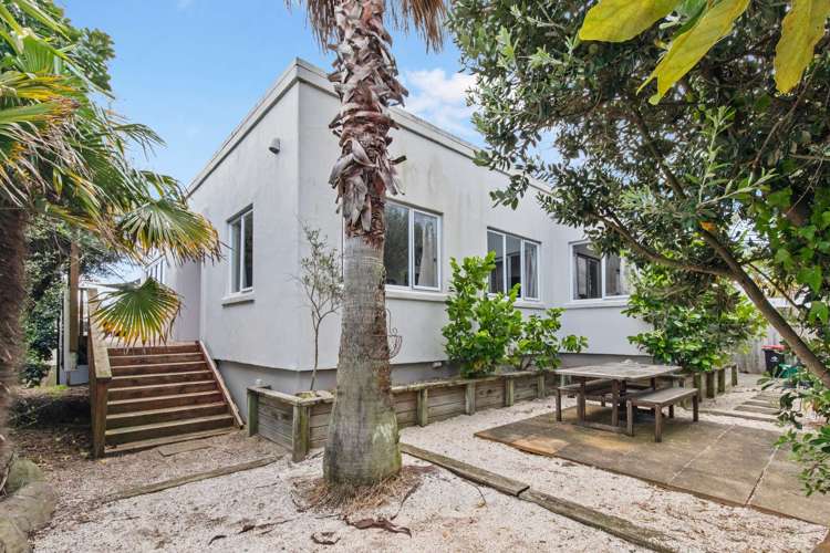 1325 Papamoa Beach Road Papamoa_1
