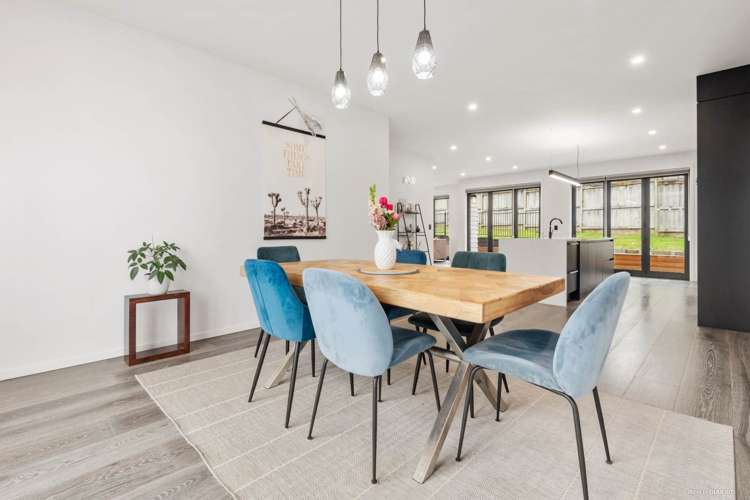 31 Couldrey Crescent Red Beach_7