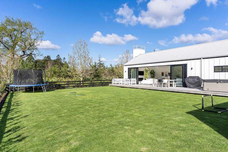 8 Benjamin Place Clevedon_18