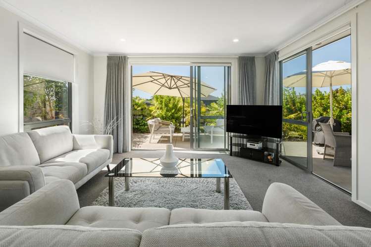 7 Eastbank Drive Katikati_3