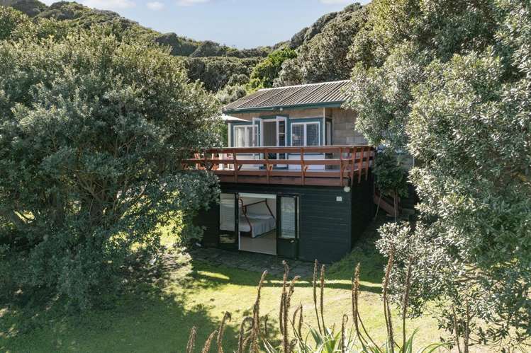 35 North Piha Road_0