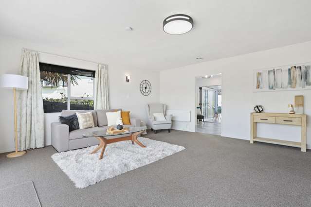 6 Burnham Road Waitakere_3