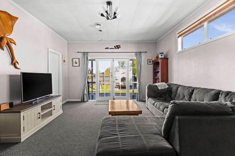 108 Frimley Avenue Frimley_5