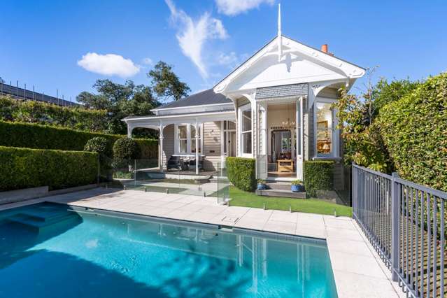 ‘It gives you a hug’: Character Herne Bay villa heads to auction
