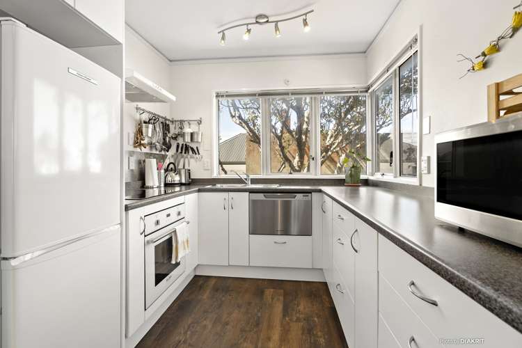 202/140 Abel Smith Street Te Aro_5