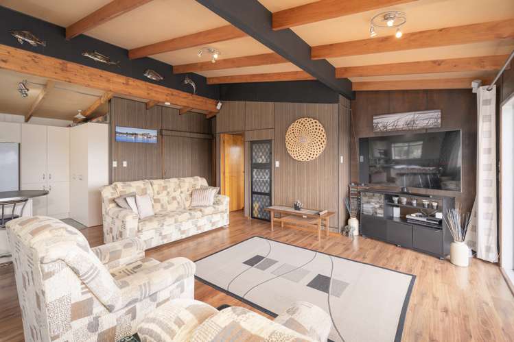 8 Oyster Drive Cooks Beach_5