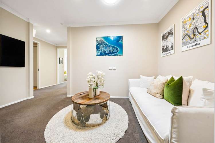 27 Kingfisher Grove Greenhithe_19