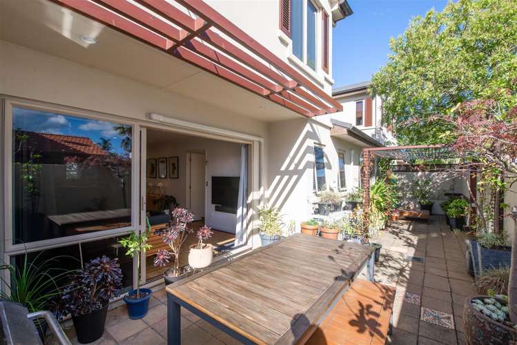 2/1328 Pukuatua Street Rotorua Central_4