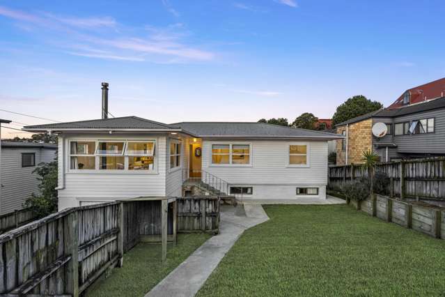 Three-bedroom plus rumpus in double Westlake