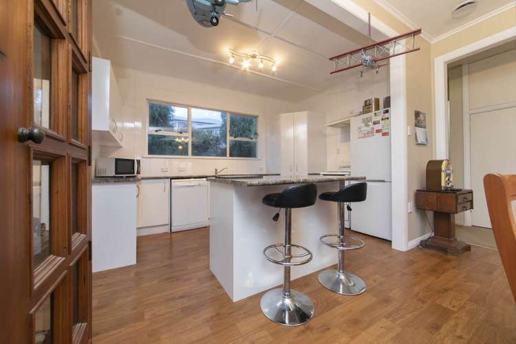 2 Roland Hill Glen Eden_12