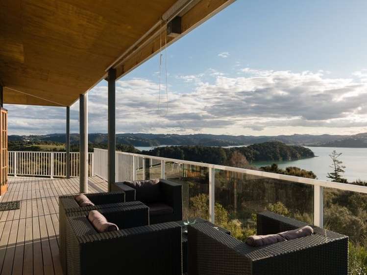 B/105 Te Wahapu Road 1999_18