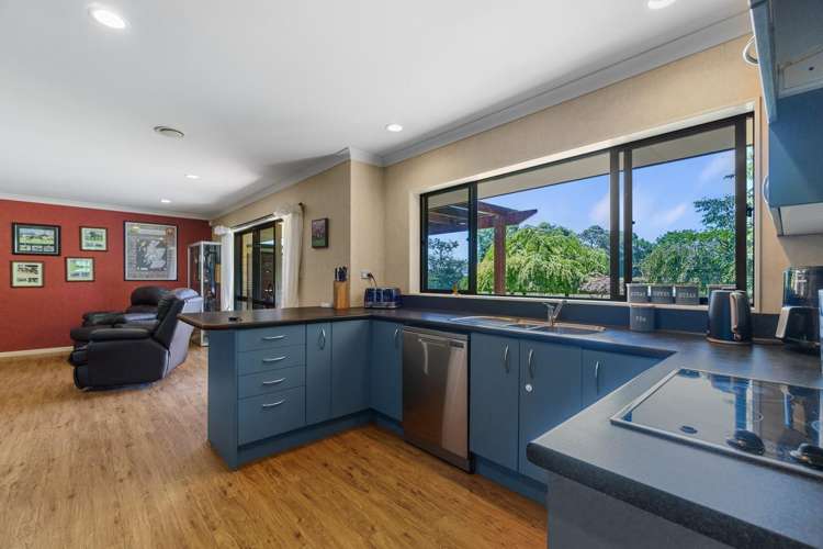 3714 Cambridge Road Leamington_22