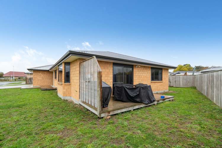 1 Molesworth Street Carterton_20