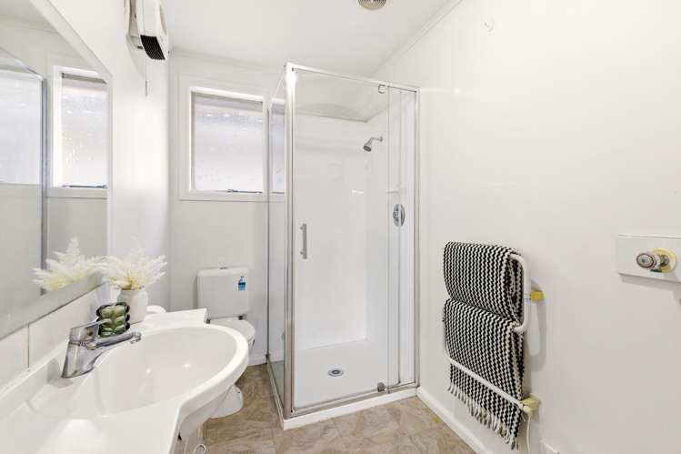 2/22 Holly Road St Albans_6