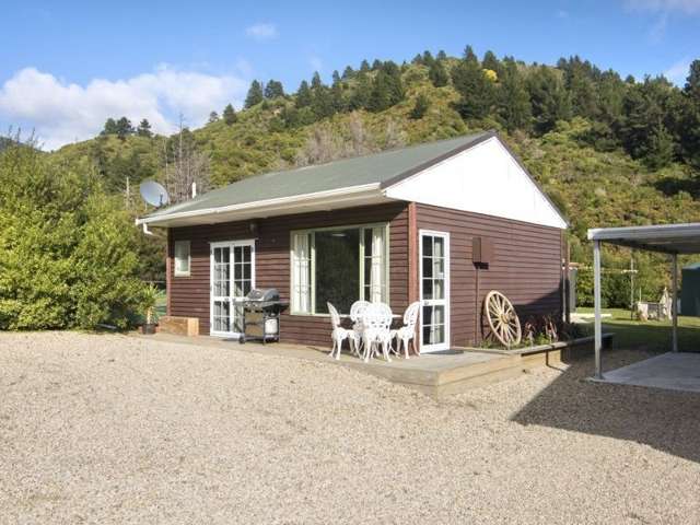 112 Boons Valley Road Waikawa_3