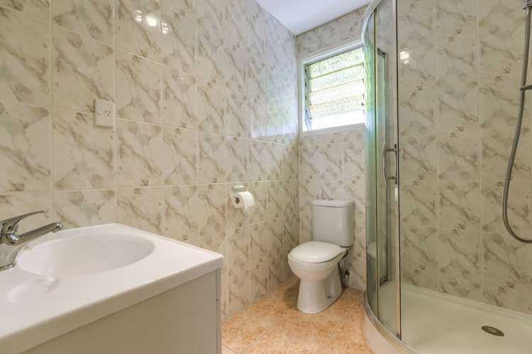 15 Sunnyfield Crescent Glenfield_11