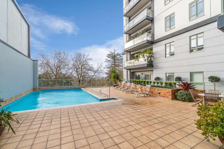 8d/8 Howe Street Freemans Bay_18