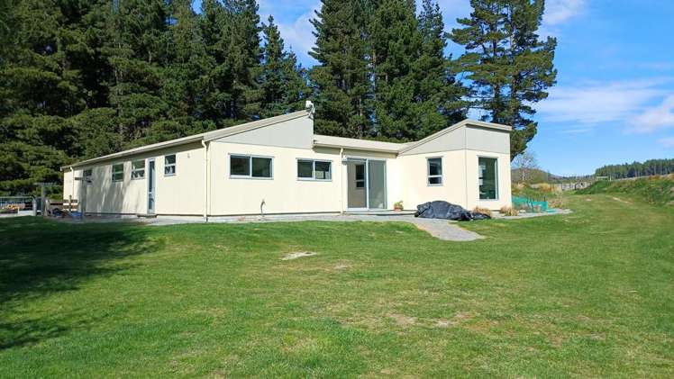 1891 Fairlie Tekapo Road Burkes Pass_15