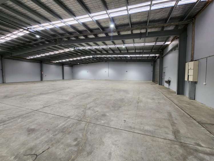 12 Lock Crescent Hillsborough_4