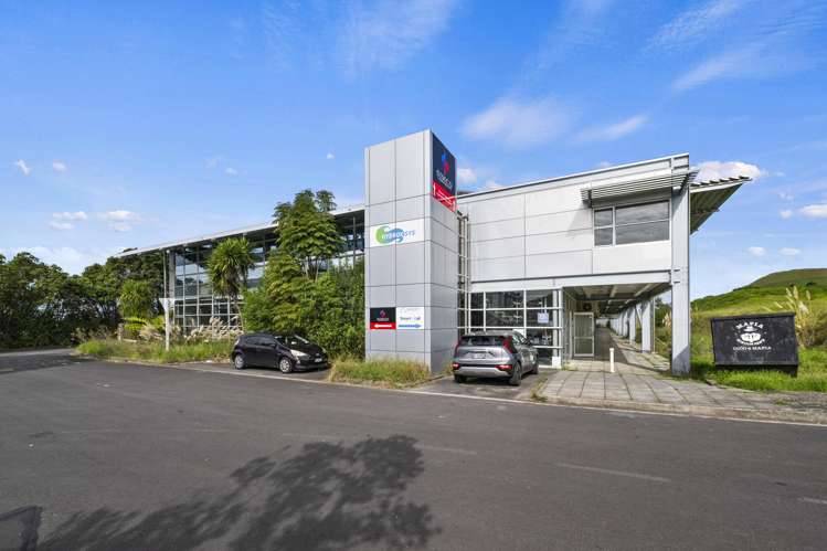 255 and 259 Morrin Road St Johns_2