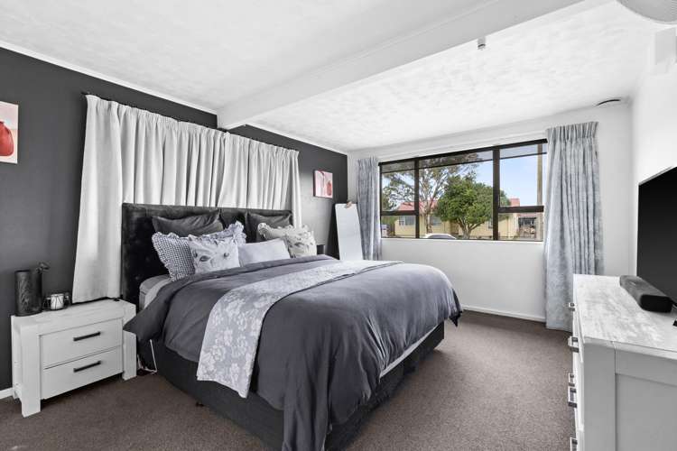 16 Lanark Crescent Tamatea_15