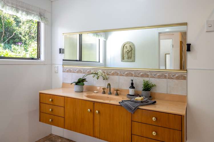 15 Matapana Road Palm Beach_28