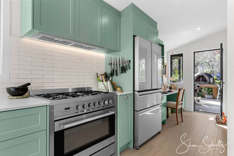 6 The Strand Whakapirau_5