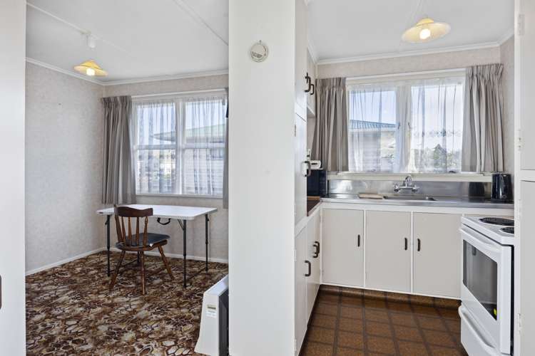 42 Reid Avenue Hawera_7