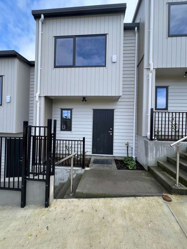 2/16 Reynella Drive Massey_1