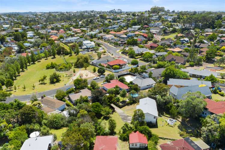 37 Linwood Avenue Forrest Hill_27