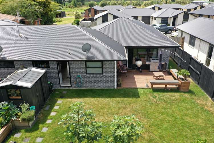 15/11 Errol Close Burbush_12