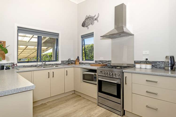 10 Puka Place Mahia_5