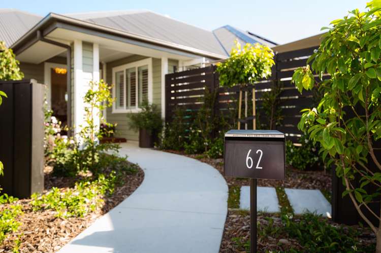 62 Carnaveron Drive Lincoln_31