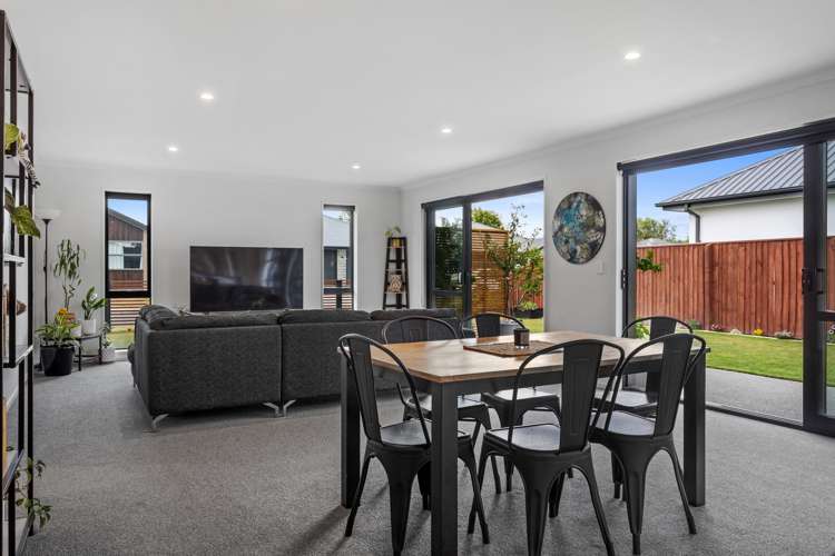 14 Tara Crescent Woodend_5