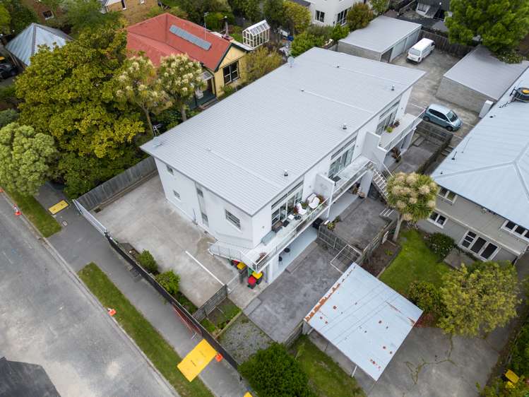 2/502 Hereford Street Linwood_1