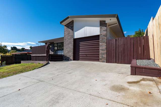 10 & 10A Tupelo Street Pukete_4
