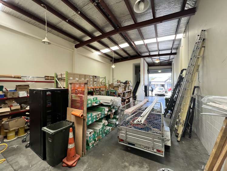 2/65 Nelson Street Petone_7