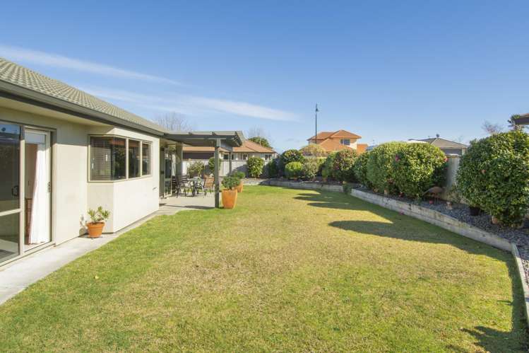 1 Peregrine Place Welcome Bay_13