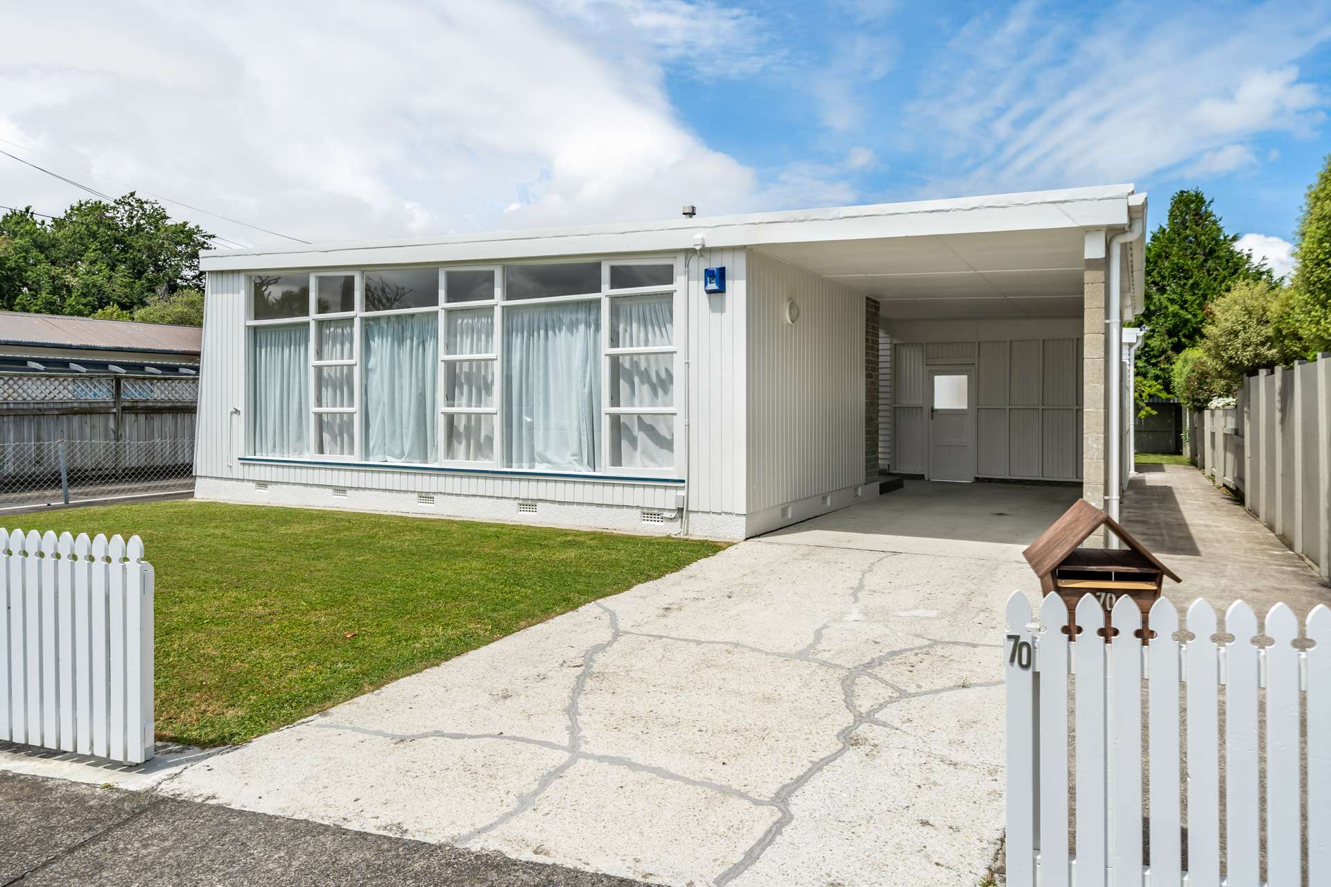 70 Queens Grove Lower Hutt_0