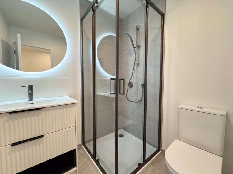 4/12 Molley Green Place 10044_7