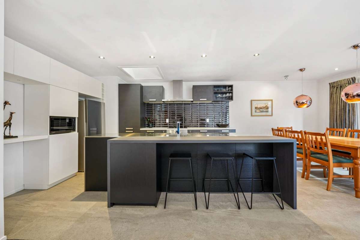 75C Waiatarua Road_5