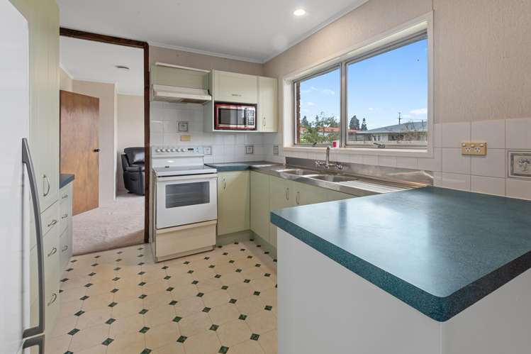 15 Windsor Avenue Te Kamo_9