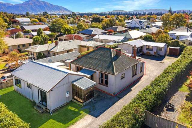 METHVEN - NEWLY RENOVATED, FOUR BEDROOM,  HEATPUMP