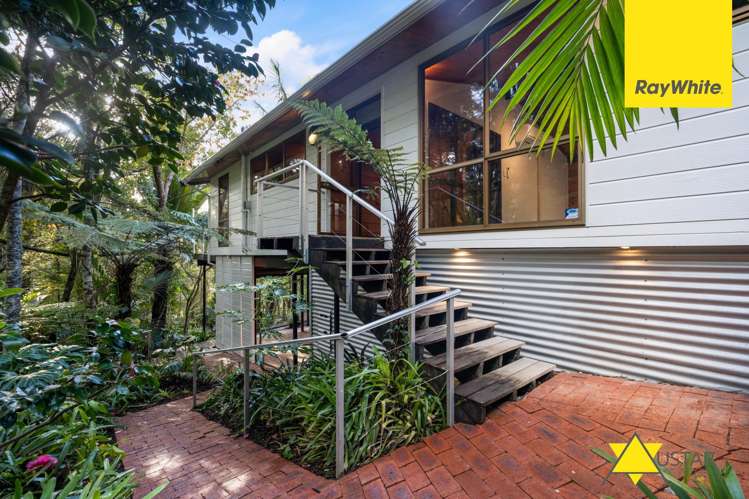 700 West Coast Road Oratia_3